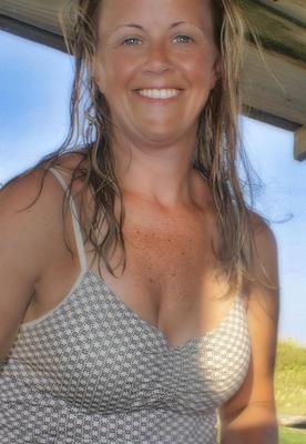 Married HOTWIFE will SUCK & FUCK other guys